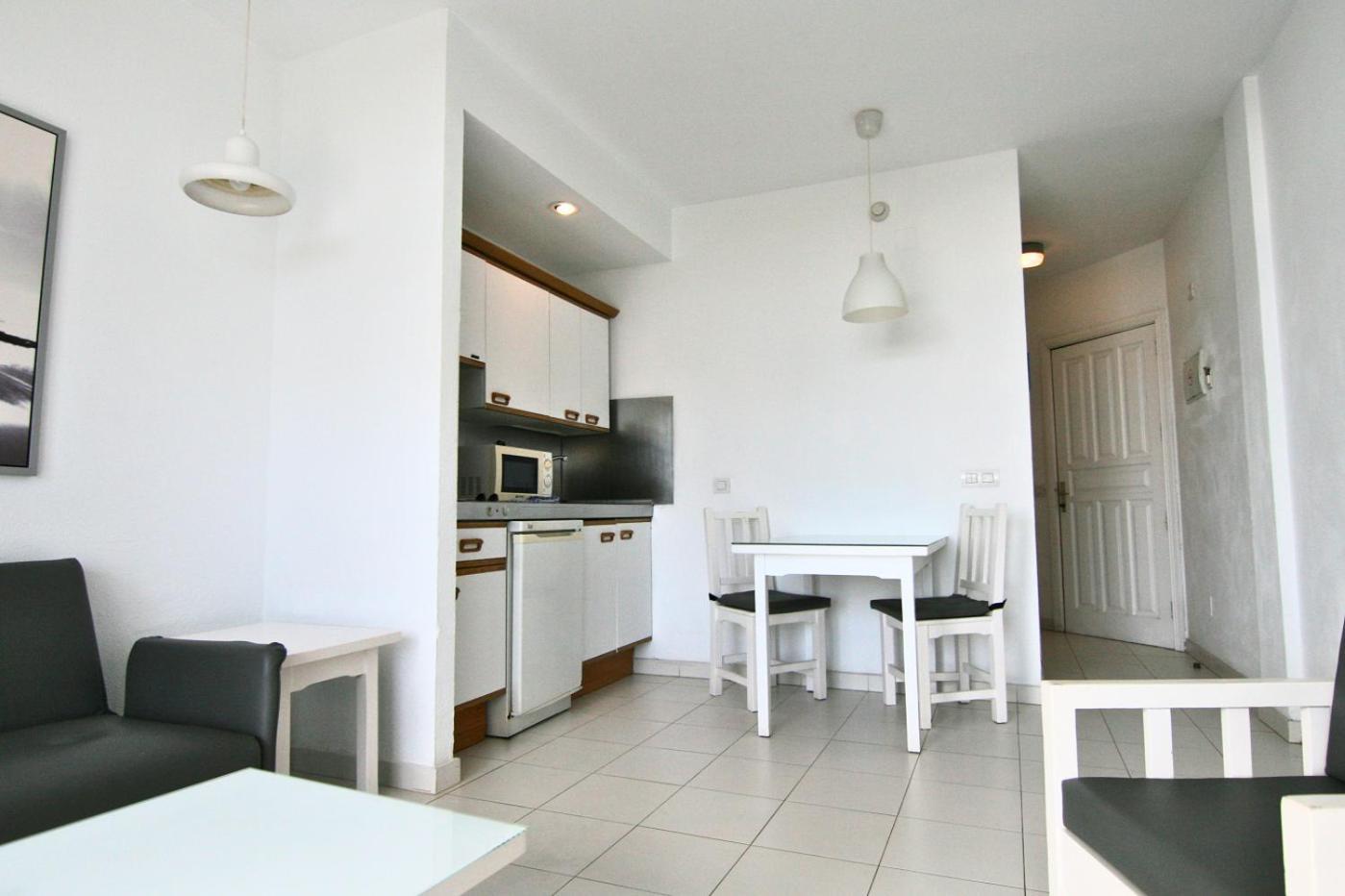 Costa Volcan & Apartament 2*