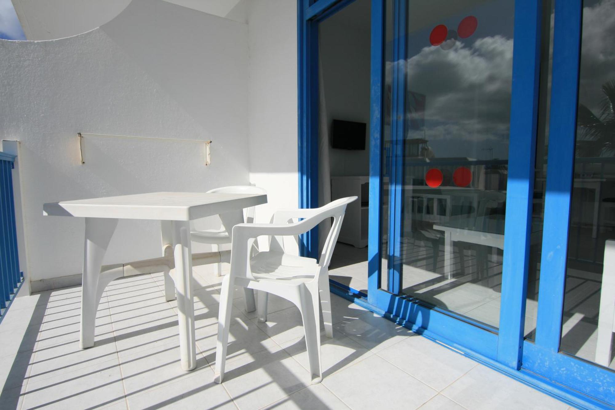 Costa Volcan & Apartament Puerto del Carmen (Lanzarote)