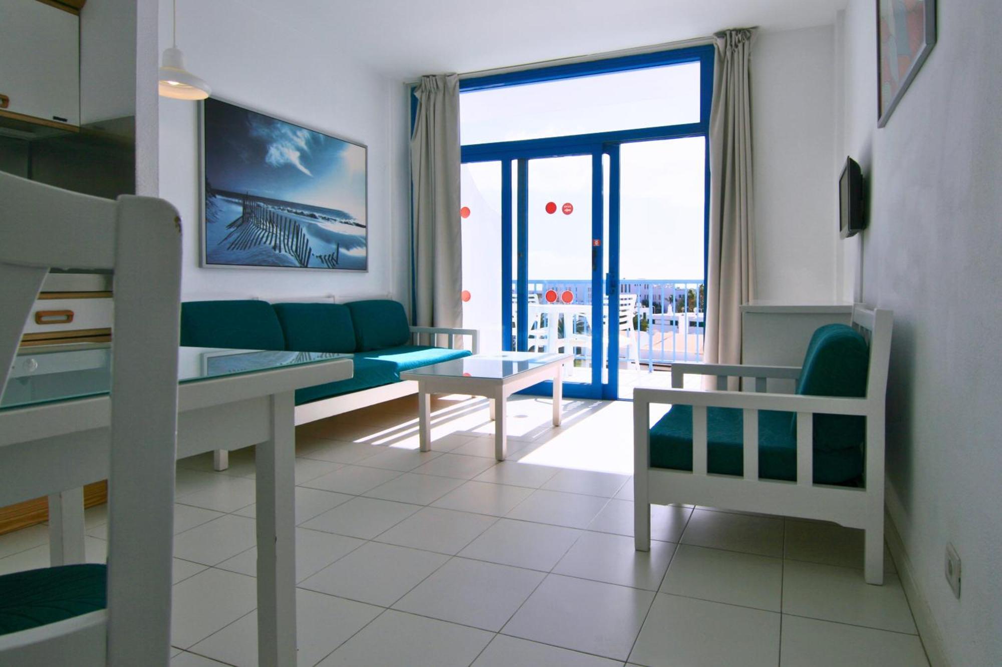 Costa Volcan & Apartament Puerto del Carmen (Lanzarote)