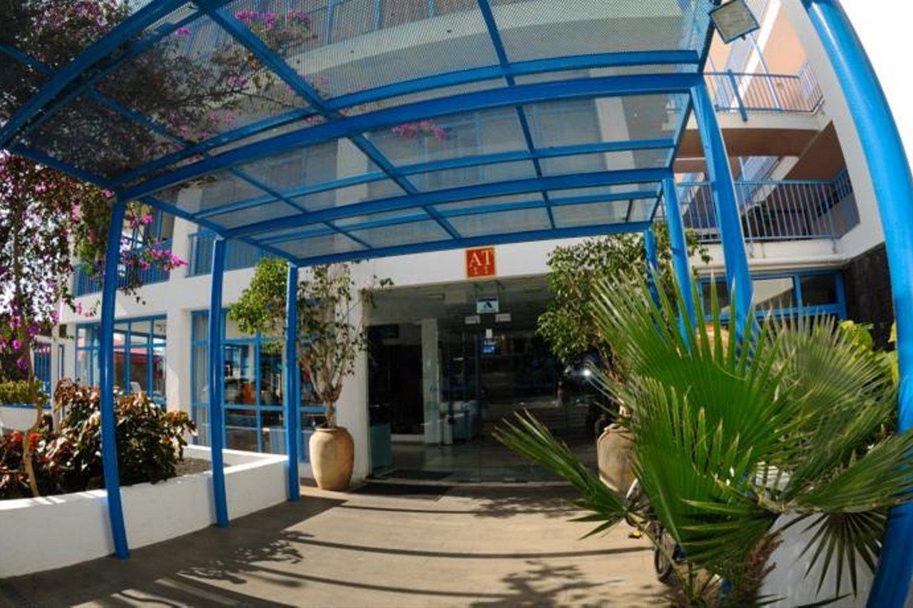 Costa Volcán & 2*